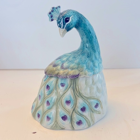 Edie Rose Home Peacock Collection Covered Trinket Dish - Picture 1 of 8